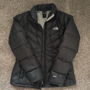 Women’s North Face Fitted Puffer Coat, Medium, Black